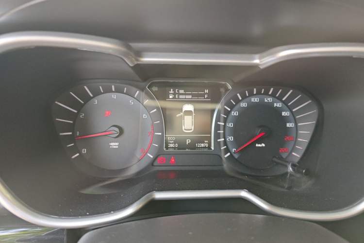 Used GAC Trumpchi GS4 2017 235T Automatic Two-Wheel Drive Elite Edition Instrument Cluster