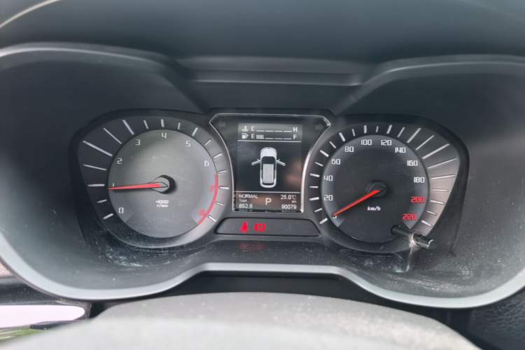 Used GAC Trumpchi GS4 2017 200T G-DCT Two-Wheel Drive Elite Edition Instrument Cluster