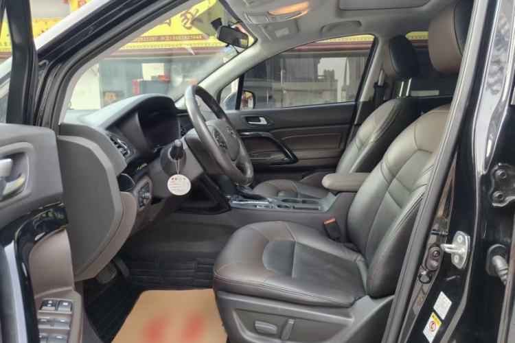 Used GAC Trumpchi GS4 2017 235T Automatic Two-Wheel Drive Luxury Smart Connectivity Version Interior 2