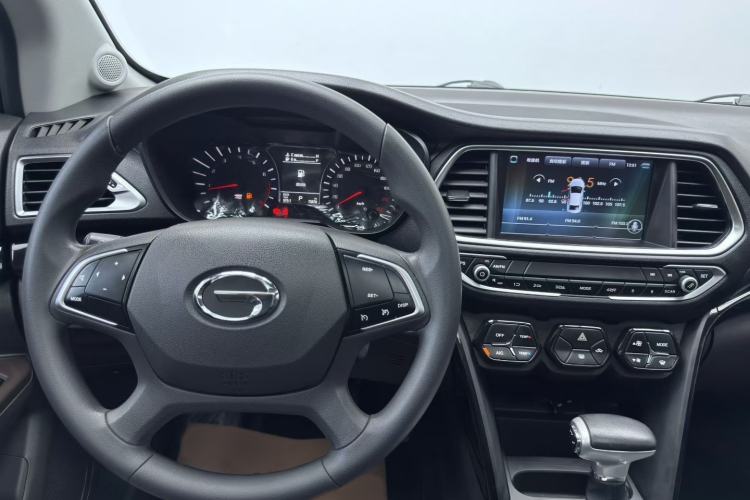 Used GAC Trumpchi GS4 2017 235T Automatic Two-Wheel Drive Elite Edition Interior 2