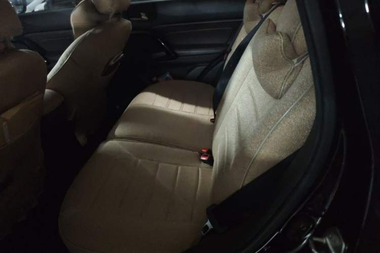 Used GAC Trumpchi GS4 2017 200T G-DCT Two-Wheel Drive Comfort Edition Interior 4
