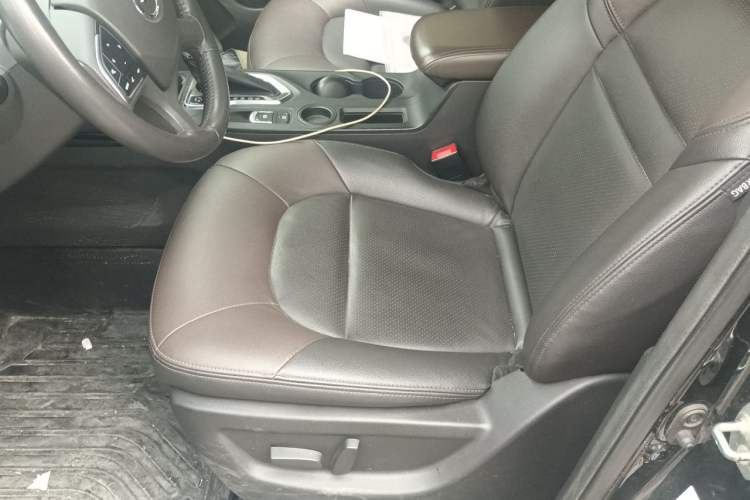 Used GAC Trumpchi GS4 2017 235T Automatic Two-Wheel Drive Luxury Smart Connectivity Version Left Front Seat