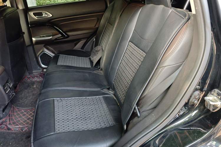 Used GAC Trumpchi GS4 2017 235T Automatic Two-Wheel Drive Elite Edition Left Rear Seat