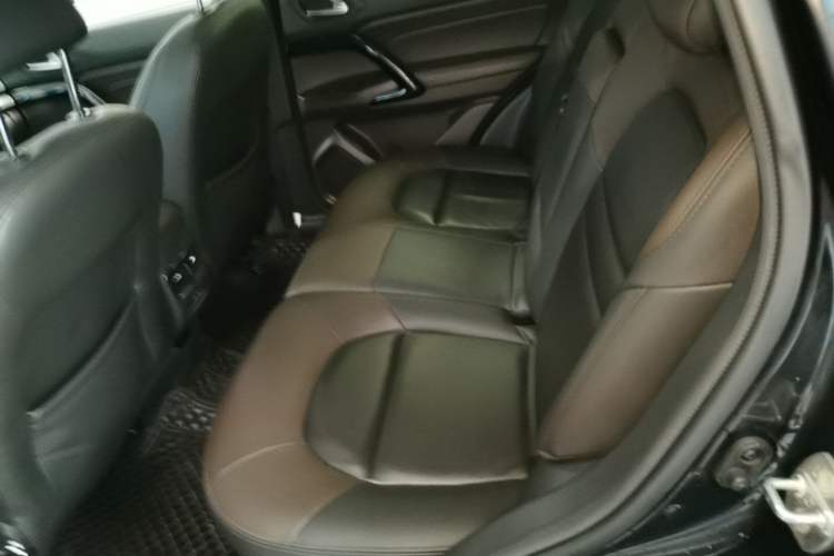 Used GAC Trumpchi GS4 2017 235T Automatic Two-Wheel Drive Luxury Smart Connectivity Version Left Rear Seat