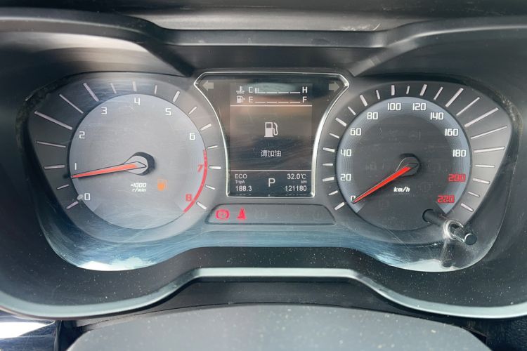 Used GAC Trumpchi GS4 2017 235T Automatic Two-Wheel Drive Luxury Smart Connectivity Version Odometer Close Up