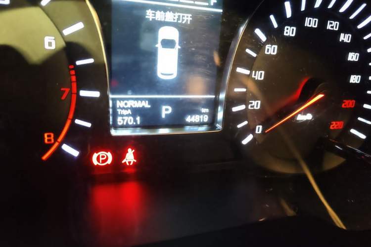 Used GAC Trumpchi GS4 2017 235T Automatic Two-Wheel Drive Elite Edition Odometer Close Up