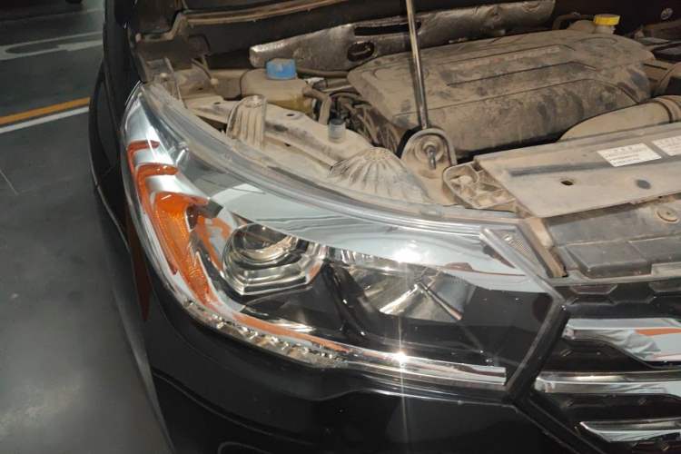 Used GAC Trumpchi GS4 2017 200T Manual Two-Wheel Drive Elite Edition Right Front Headlight
