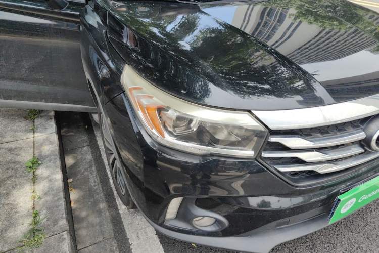 Used GAC Trumpchi GS4 2017 235T Manual Two-Wheel Drive Luxury Edition Right Front Headlight