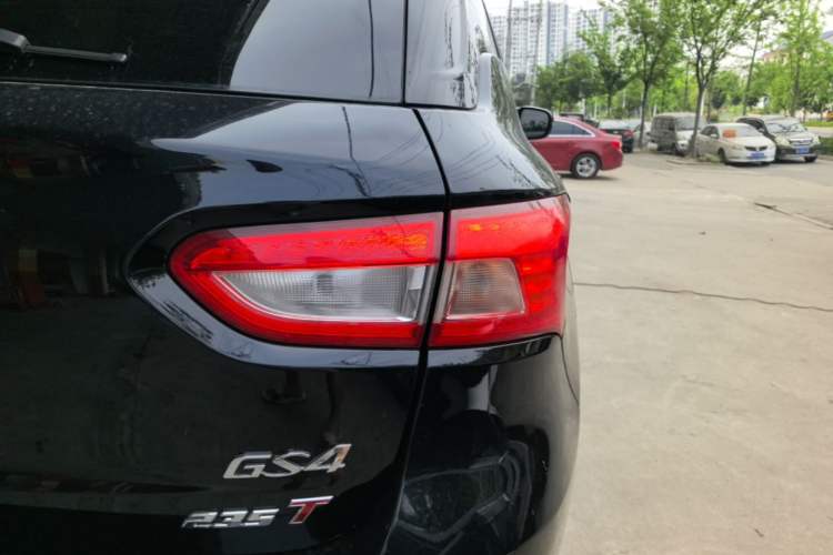 Used GAC Trumpchi GS4 2017 235T Automatic Two-Wheel Drive Elite Edition Right Rear Taillight