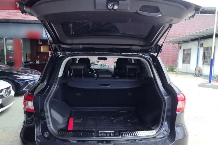 Used GAC Trumpchi GS4 2017 235T Automatic Two-Wheel Drive Luxury Smart Connectivity Version Trunk