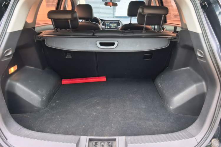 Used GAC Trumpchi GS4 2017 200T G-DCT Two-Wheel Drive Elite Edition Trunk