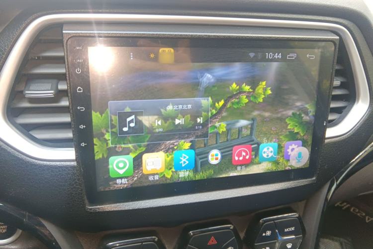 Used GAC Trumpchi GS4 2017 235T Automatic Two-Wheel Drive Elite Edition Audio And AC Panel