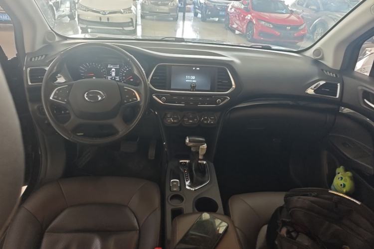Used GAC Trumpchi GS4 2017 235T Automatic Two-Wheel Drive Luxury Smart Connectivity Version Center Console