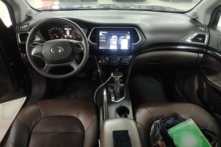 Used GAC Trumpchi GS4 2017 200T G-DCT Two-Wheel Drive Elite Edition Center Console