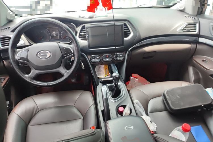 Used GAC Trumpchi GS4 2017 200T Manual Two-Wheel Drive Elite Edition Center Console