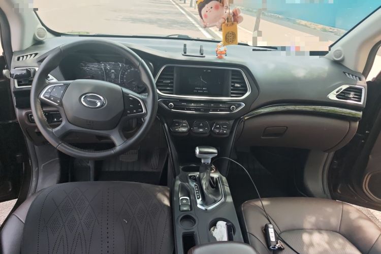 Used GAC Trumpchi GS4 2017 235T Automatic Two-Wheel Drive Luxury Smart Connectivity Version Center Console