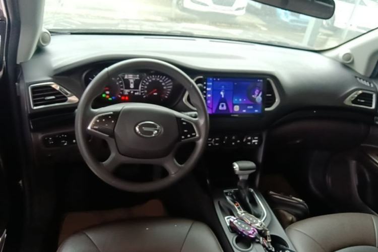 Used GAC Trumpchi GS4 2017 235T Automatic Two-Wheel Drive Elite Edition Center Console