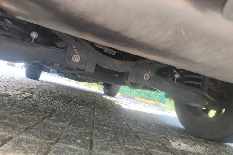 Used GAC Trumpchi GS4 2017 200T G-DCT Two-Wheel Drive Elite Edition Chassis Rear