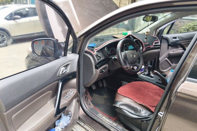 Used GAC Trumpchi GS4 2017 200T Manual Two-Wheel Drive Elite Edition Driver Seat