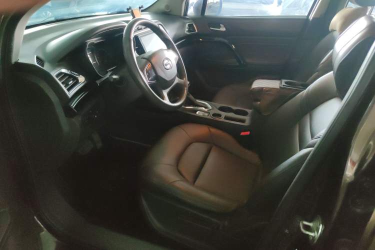 Used GAC Trumpchi GS4 2017 235T G-DCT Two-Wheel Drive Elite Edition Driver Seat