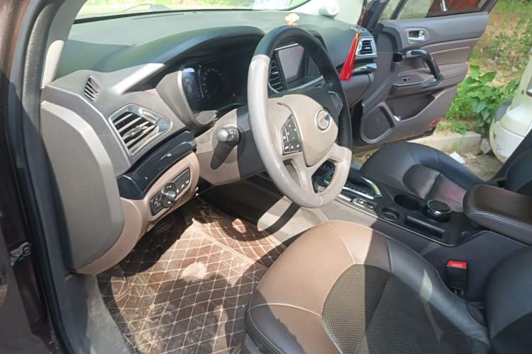 Used GAC Trumpchi GS4 2017 235T Automatic Two-Wheel Drive Luxury Smart Connectivity Version Driver Seat