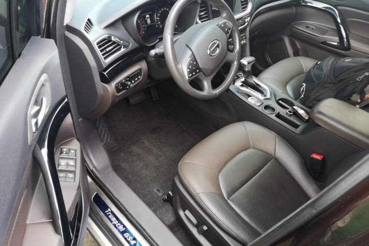 Used GAC Trumpchi GS4 2017 235T Automatic Two-Wheel Drive Luxury Smart Connectivity Version Driver Seat