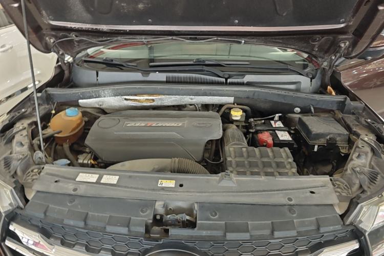 Used GAC Trumpchi GS4 2017 235T Automatic Two-Wheel Drive Luxury Smart Connectivity Version Engine Bay