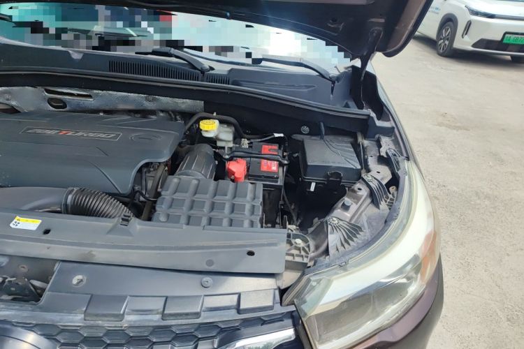 Used GAC Trumpchi GS4 2017 200T Manual Two-Wheel Drive Elite Edition Engine Bay Left