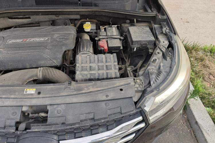 Used GAC Trumpchi GS4 2017 200T G-DCT Two-Wheel Drive Elite Edition Engine Bay Left