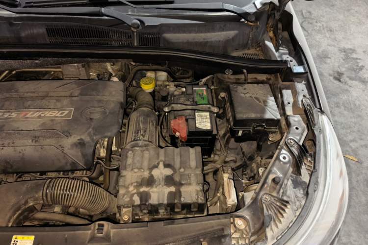 Used GAC Trumpchi GS4 2017 235T Automatic Two-Wheel Drive Luxury Smart Connectivity Version Engine Bay Left