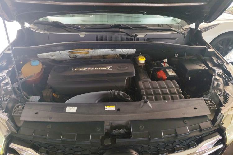 Used GAC Trumpchi GS4 2017 235T Manual Two-Wheel Drive Luxury Edition Engine Bay
