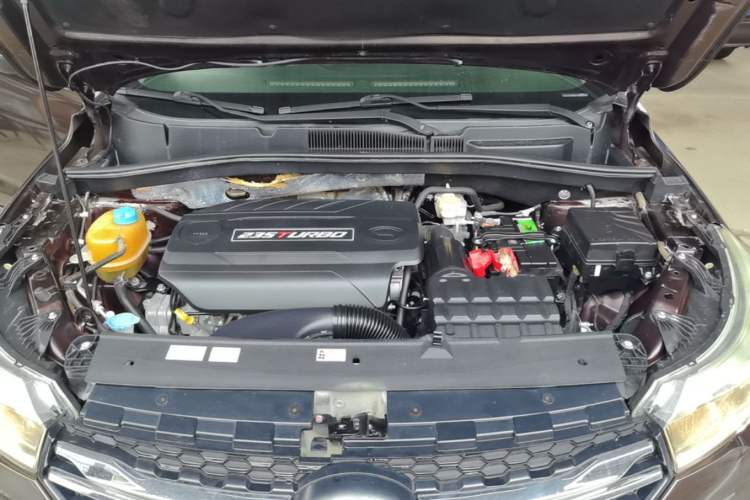 Used GAC Trumpchi GS4 2017 235T Automatic Two-Wheel Drive Elite Edition Engine Bay