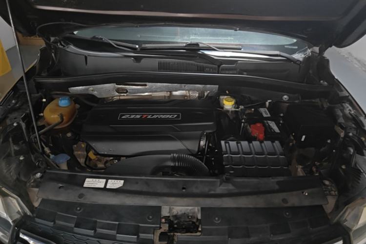 Used GAC Trumpchi GS4 2017 235T Automatic Two-Wheel Drive Elite Edition Engine Bay