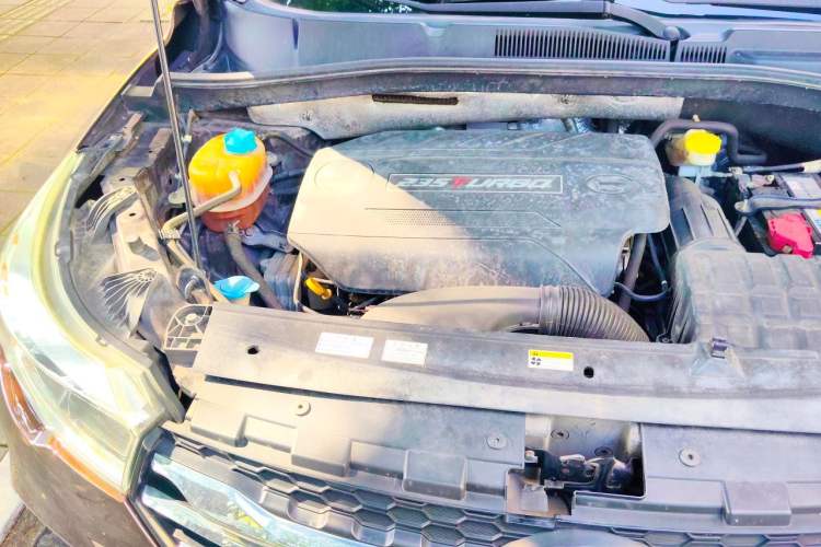 Used GAC Trumpchi GS4 2017 235T Automatic Two-Wheel Drive Luxury Smart Connectivity Version Engine Bay Right