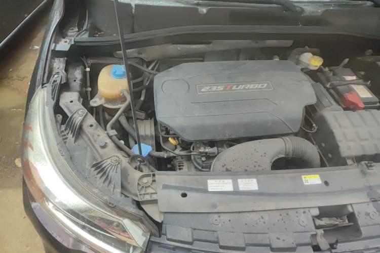 Used GAC Trumpchi GS4 2017 235T G-DCT Two-Wheel Drive Elite Edition Engine Bay Right