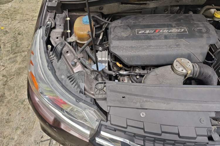Used GAC Trumpchi GS4 2017 235T Automatic Two-Wheel Drive Luxury Smart Connectivity Version Engine Bay Right