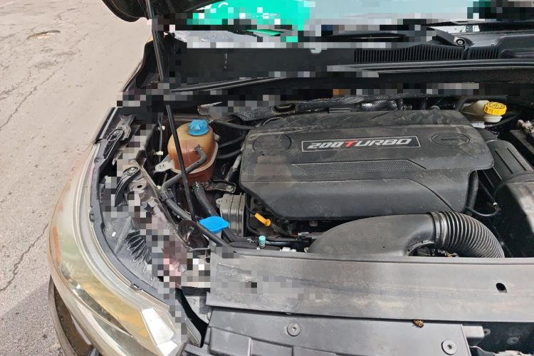 Used GAC Trumpchi GS4 2017 200T Manual Two-Wheel Drive Elite Edition Engine Bay Right