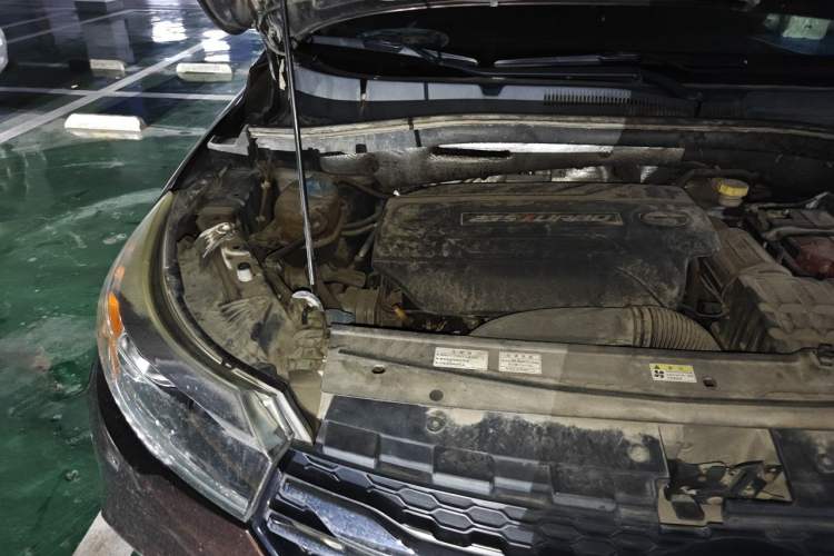 Used GAC Trumpchi GS4 2017 235T Automatic Two-Wheel Drive Luxury Smart Connectivity Version Engine Bay Right