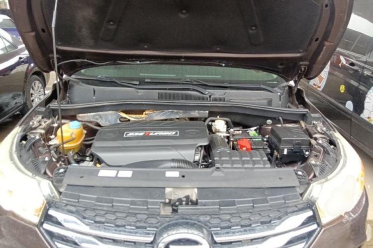 Used GAC Trumpchi GS4 2017 235T Automatic Two-Wheel Drive Elite Edition Engine Bay