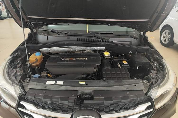 Used GAC Trumpchi GS4 2017 235T Automatic Two-Wheel Drive Luxury Smart Connectivity Version Engine Bay