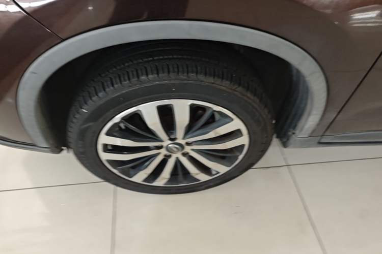 Used GAC Trumpchi GS4 2017 235T Automatic Two-Wheel Drive Luxury Smart Connectivity Version Exterior 4
