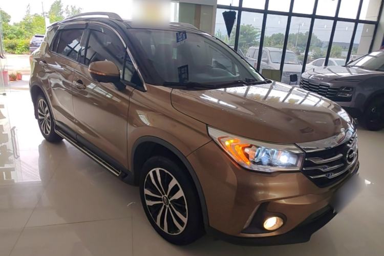 Used GAC Trumpchi GS4 2017 235T Automatic Two-Wheel Drive Luxury Smart Connectivity Version Front Right 45 Deg