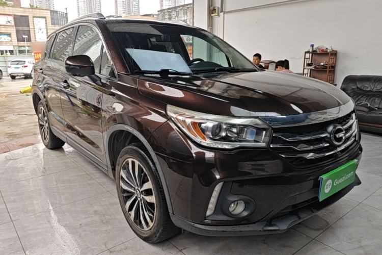 Used GAC Trumpchi GS4 2017 235T Automatic Two-Wheel Drive Luxury Smart Connectivity Version Front Right 45 Deg