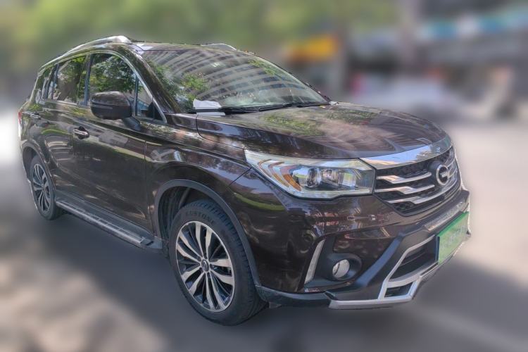 Used GAC Trumpchi GS4 2017 235T Automatic Two-Wheel Drive Luxury Smart Connectivity Version Front Right 45 Deg