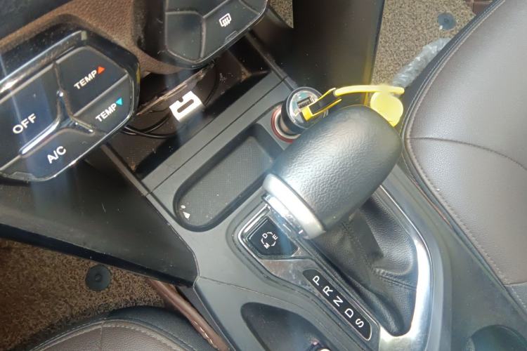 Used GAC Trumpchi GS4 2017 235T Automatic Two-Wheel Drive Elite Edition Gear Lever