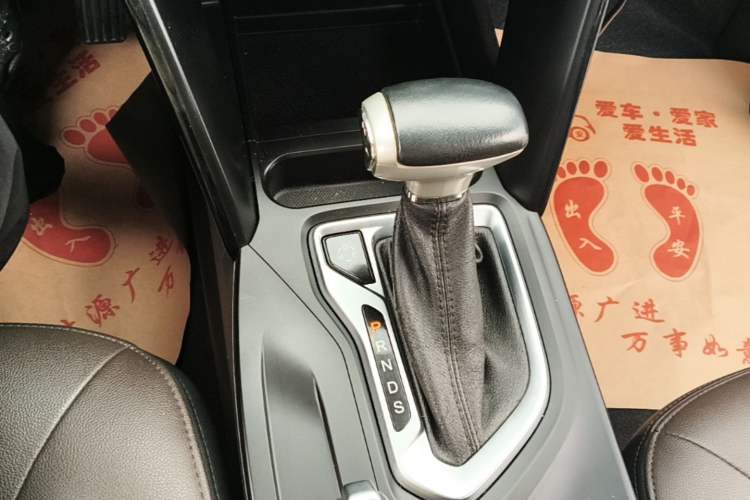Used GAC Trumpchi GS4 2017 200T G-DCT Two-Wheel Drive Elite Edition Gear Lever