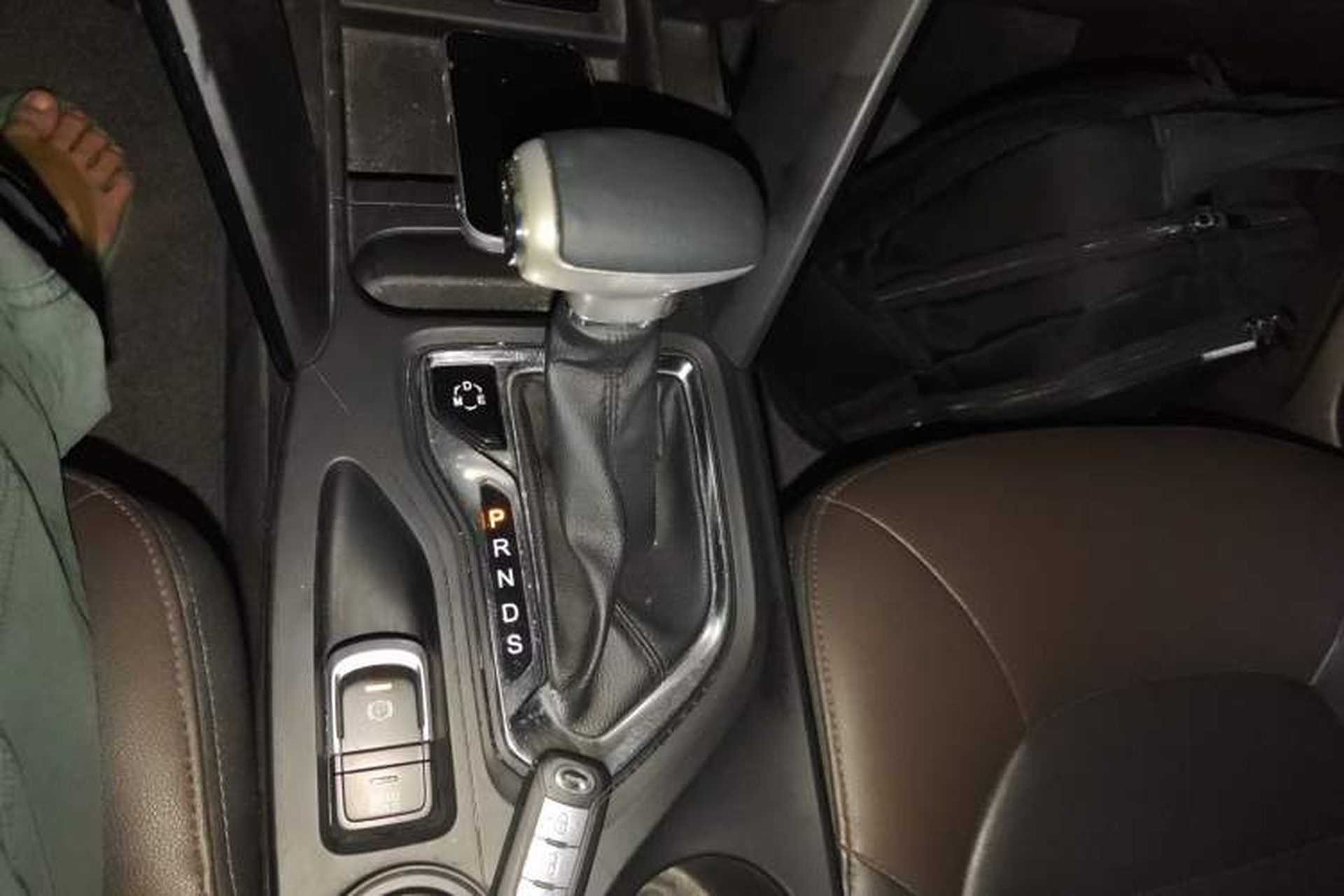 Used GAC Trumpchi GS4 2017 235T Automatic Two-Wheel Drive Elite Edition Gear Lever