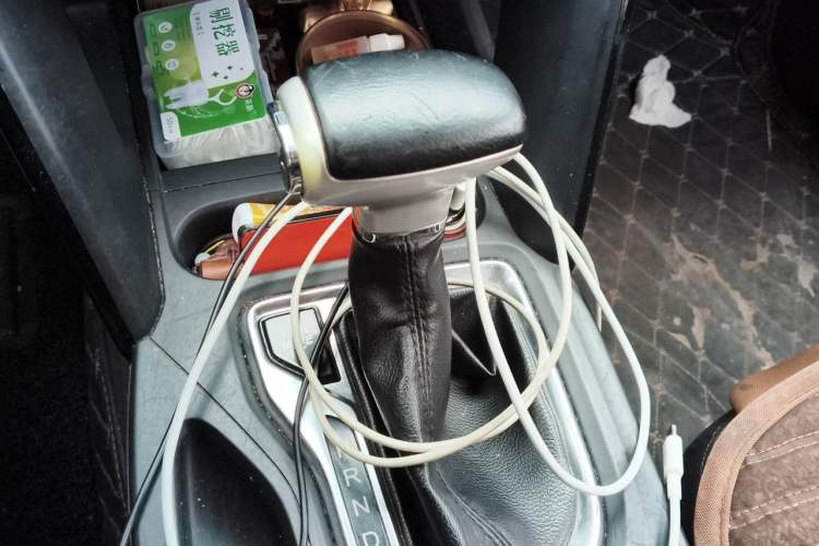 Used GAC Trumpchi GS4 2017 235T Automatic Two-Wheel Drive Elite Edition Gear Lever
