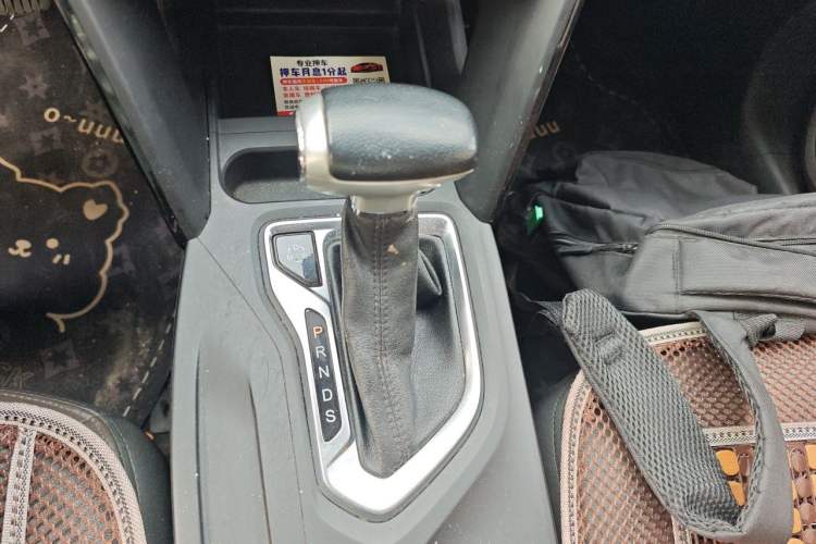 Used GAC Trumpchi GS4 2017 200T G-DCT Two-Wheel Drive Elite Edition Gear Lever