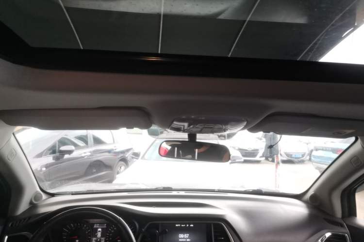 Used GAC Trumpchi GS4 2017 235T Automatic Two-Wheel Drive Luxury Smart Connectivity Version Headliner